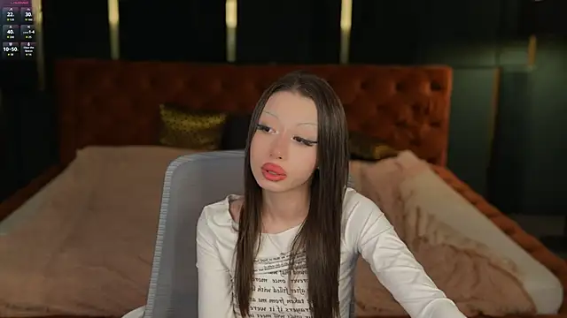 Snapshot of Naomi_054 chatting on 3, 10, 2025 Naomi 054 online show from 3, 10, 2025