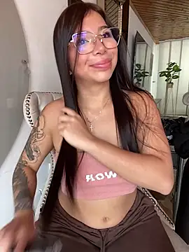 Snapshot of Maddy_Piink chatting on 10, 2, 2026 Maddy Piink online show from 10, 2, 2026