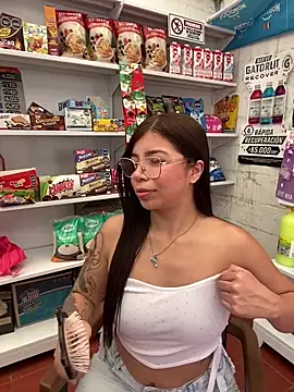 Snapshot of Maddy_Piink chatting on 11, 2, 2026 Maddy Piink online show from 11, 2, 2026