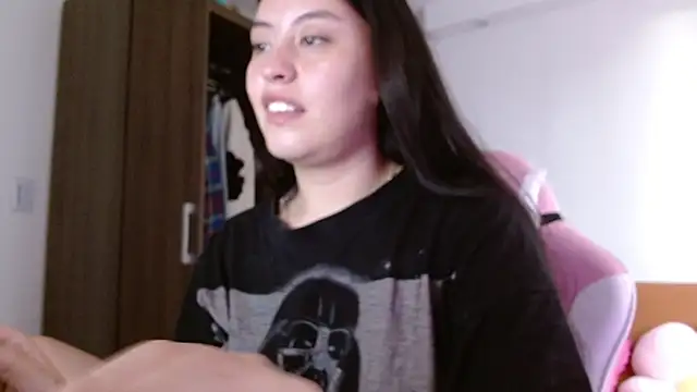 Snapshot of madissooon__ chatting on 21, 11, 2025 madissooon online show from 21, 11, 2025