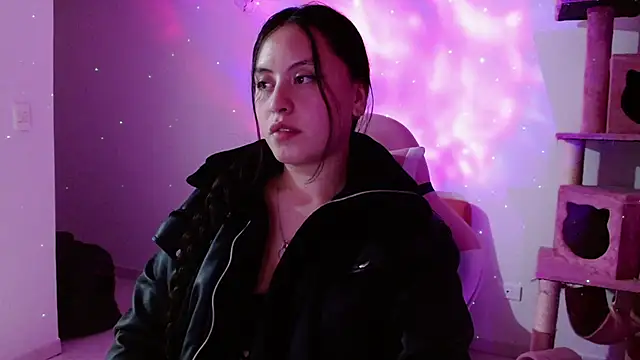 Snapshot of madissooon__ chatting on 15, 12, 2025 madissooon online show from 15, 12, 2025