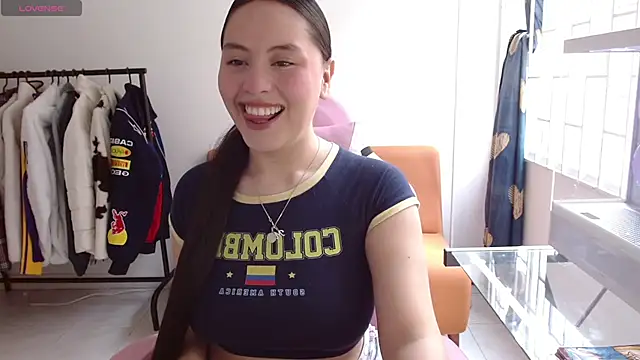 madissooon   online show from 2, 6, 2026