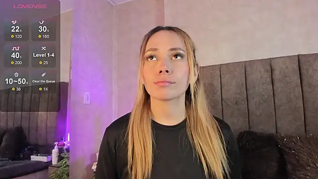 Snapshot of LanaMills_ chatting on 18, 1, 2026 LanaMills online show from 18, 1, 2026