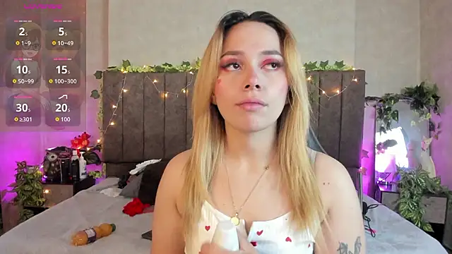 Snapshot of LanaMills_ chatting on 15, 2, 2026 LanaMills online show from 15, 2, 2026