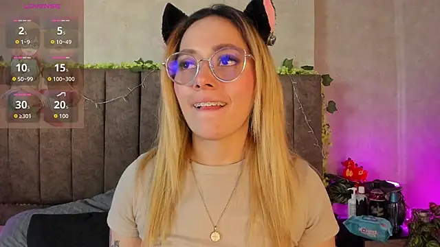 Snapshot of LanaMills_ chatting on 21, 2, 2026 LanaMills online show from 21, 2, 2026