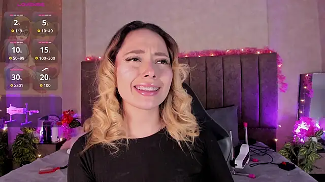 LanaMills  online show from 31, 5, 2026
