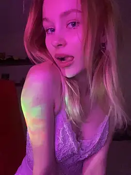 OctaviaJoy online show from 16, 10, 2025