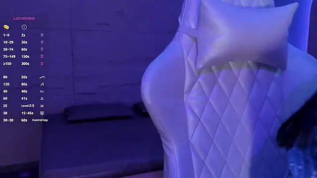 HannahMontgomery online show from 17, 2, 2026