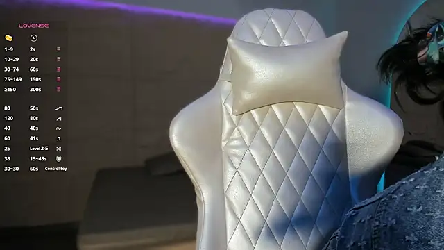 HannahMontgomery online show from 21, 2, 2026