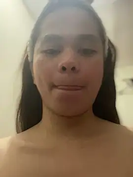 Snapshot of CarleneROSS chatting on 8, 10, 2025 CarleneROSS online show from 8, 10, 2025