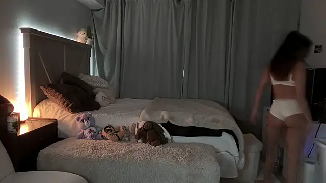 emmyfawn online show from 26, 3, 2026