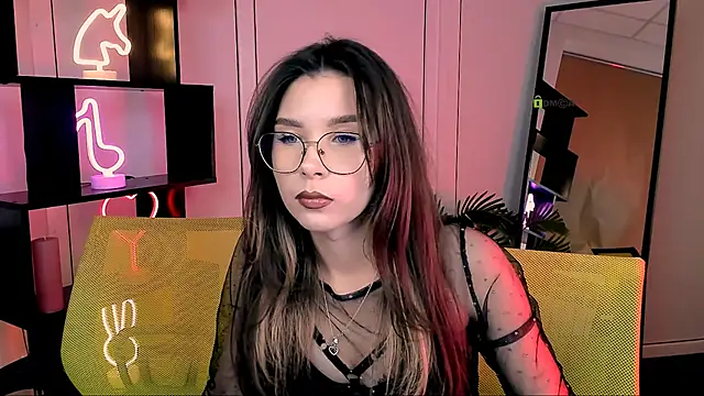 lily morty online show from 22, 10, 2025