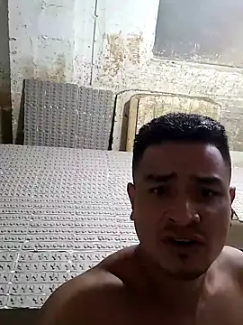 Snapshot of hoteder chatting on 6, 10, 2025 hoteder online show from 6, 10, 2025