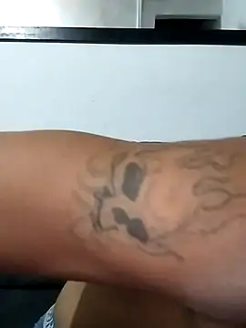 Snapshot of hoteder chatting on 23, 10, 2025 hoteder online show from 23, 10, 2025