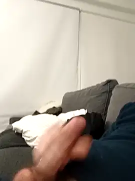 Snapshot of DannySastre91 chatting on 4, 12, 2025 DannySastre91 online show from 4, 12, 2025