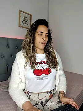Snapshot of Miss-Melina chatting on 18, 10, 2025 Miss-Melina online show from 18, 10, 2025