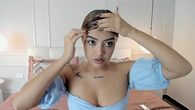 Snapshot of ArianaSilva_ chatting on 3, 11, 2025 ArianaSilva online show from 3, 11, 2025