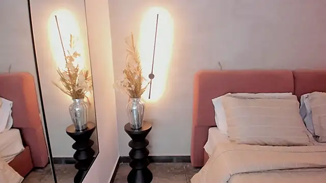 Snapshot of ArianaSilva_ chatting on 9, 11, 2025 ArianaSilva online show from 9, 11, 2025