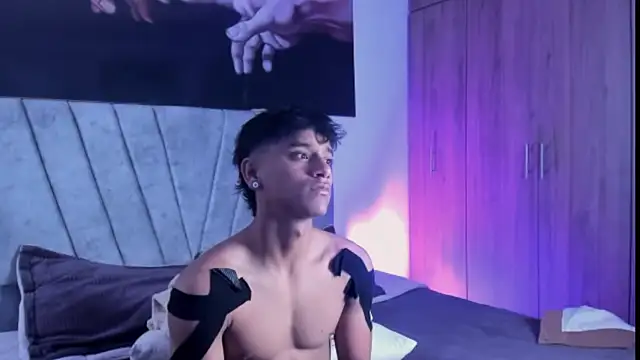 ZYZZ1312 online show from 8, 9, 2025