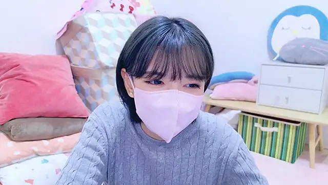 Azusa DoMybest online show from 22, 10, 2025