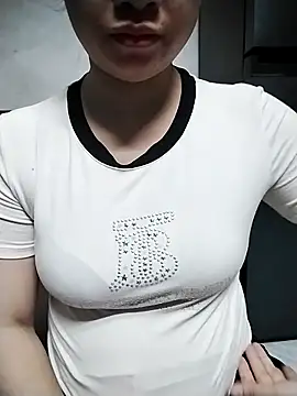 Mie rose online show from 12, 4, 2026