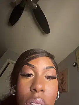 thagoodpussyhoe101 online show from 16, 4, 2026