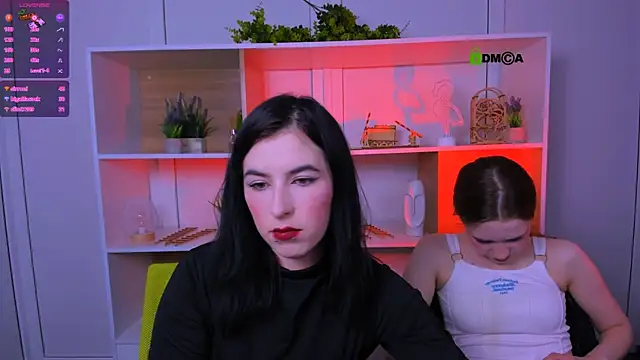 Snapshot of janet_shy chatting on 24, 9, 2025 janet shy online show from 24, 9, 2025