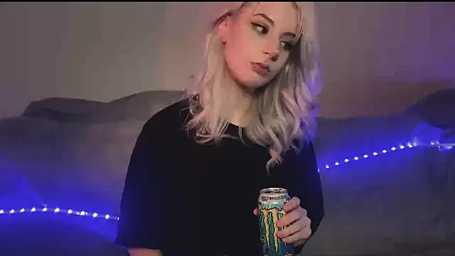 snowy lisa online show from 3, 2, 2026