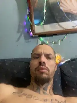ColDreaMZz93 online show from 7, 4, 2026