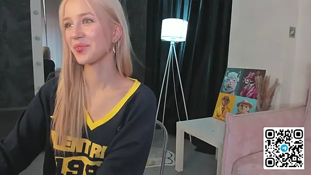 Anellyball online show from 24, 7, 2026