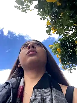 Snapshot of Sara-cooper2 chatting on 8, 9, 2025 Sara-cooper2 online show from 8, 9, 2025