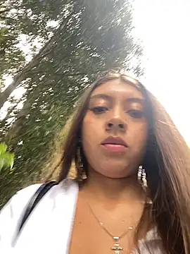 Snapshot of Sara-cooper2 chatting on 10, 9, 2025 Sara-cooper2 online show from 10, 9, 2025