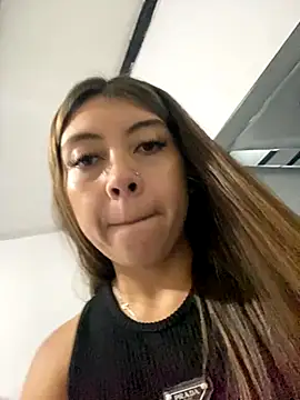 Snapshot of Sara-cooper2 chatting on 6, 10, 2025 Sara-cooper2 online show from 6, 10, 2025