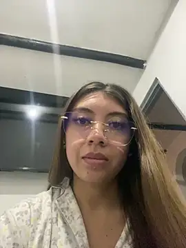 Snapshot of Sara-cooper2 chatting on 21, 12, 2025 Sara-cooper2 online show from 21, 12, 2025