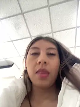 Snapshot of Sara-cooper2 chatting on 19, 2, 2026 Sara-cooper2 online show from 19, 2, 2026