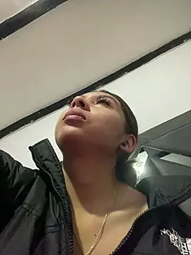 Sara-cooper2 online show from 2, 4, 2026