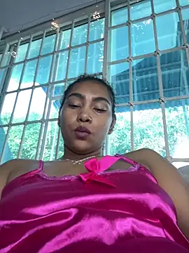 Snapshot of SophieD chatting on 19, 9, 2025 SophieD online show from 19, 9, 2025