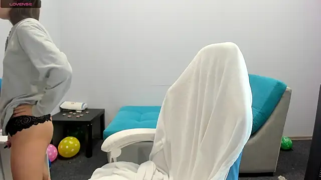 juliamurr 18 online show from 3, 12, 2025