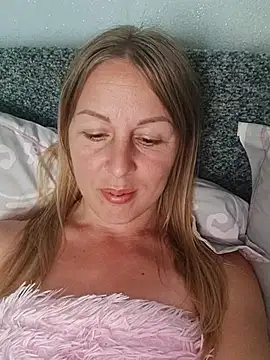 Snapshot of LunaSugarX chatting on 17, 9, 2025 LunaSugarX online show from 17, 9, 2025