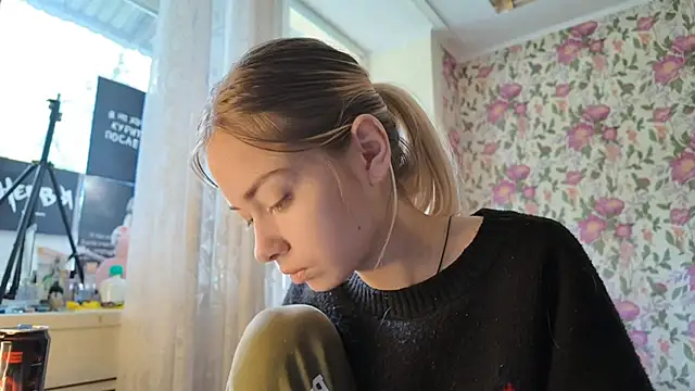 Witching Moon online show from 17, 9, 2025