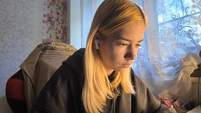 Witching Moon online show from 20, 10, 2025