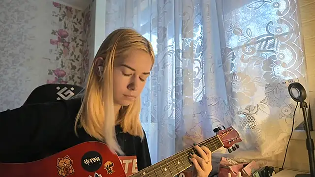 Witching Moon online show from 22, 10, 2025