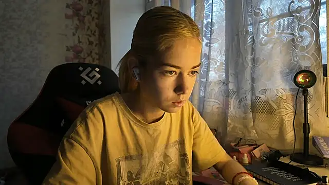 Witching Moon online show from 31, 10, 2025