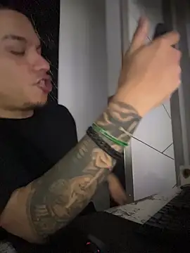 Snapshot of AlphaMasterXxx chatting on 29, 9, 2025 AlphaMasterXxx online show from 29, 9, 2025