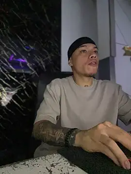 Snapshot of AlphaMasterXxx chatting on 4, 10, 2025 AlphaMasterXxx online show from 4, 10, 2025