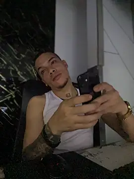 Snapshot of AlphaMasterXxx chatting on 4, 10, 2025 AlphaMasterXxx online show from 4, 10, 2025