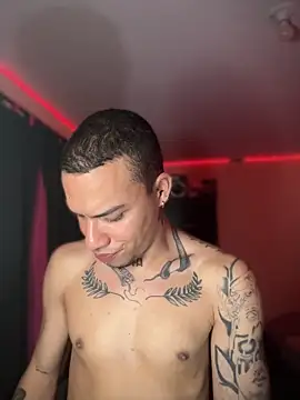 Snapshot of AlphaMasterXxx chatting on 10, 10, 2025 AlphaMasterXxx online show from 10, 10, 2025