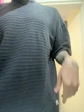 Snapshot of AlphaMasterXxx chatting on 13, 10, 2025 AlphaMasterXxx online show from 13, 10, 2025