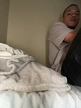 Snapshot of AlphaMasterXxx chatting on 17, 10, 2025 AlphaMasterXxx online show from 17, 10, 2025