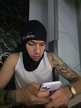 Snapshot of AlphaMasterXxx chatting on 11, 11, 2025 AlphaMasterXxx online show from 11, 11, 2025